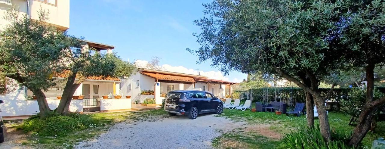 Studio Dorjan Rovinj Exteriör bild